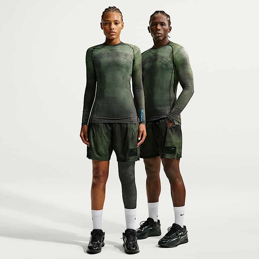 Nike x Jacquemus Women's GORE-TEX Jacket. Nike JP
